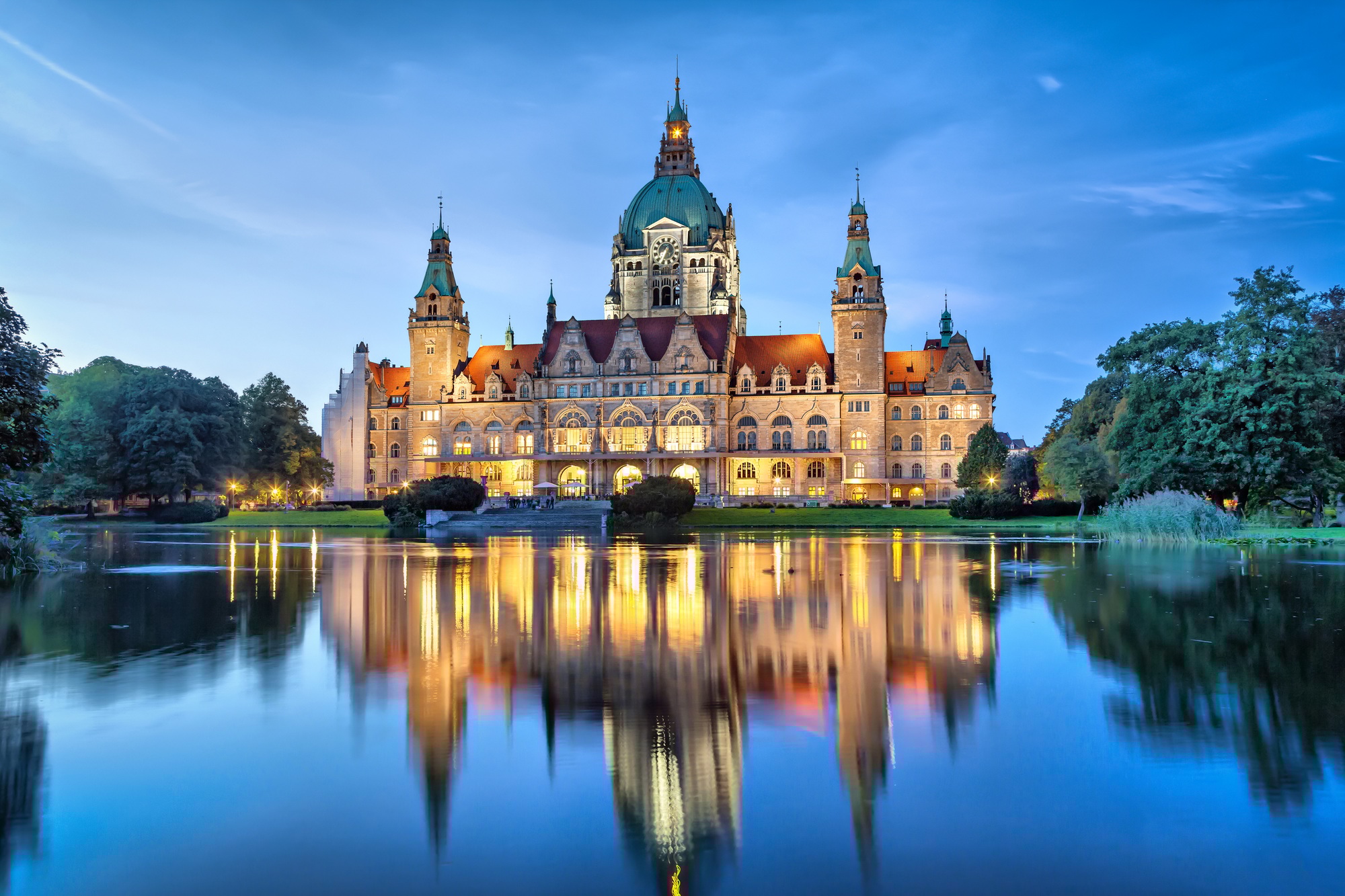 Neues Rathaus Hannover am Abend